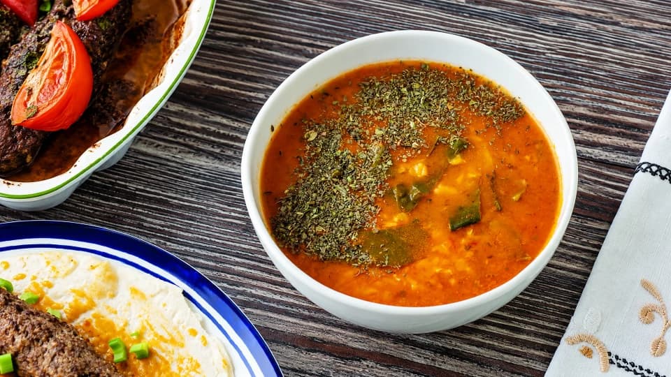 Ekşili Mahluta Çorbası