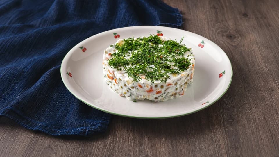 Dereotlu Amerikan Salatası