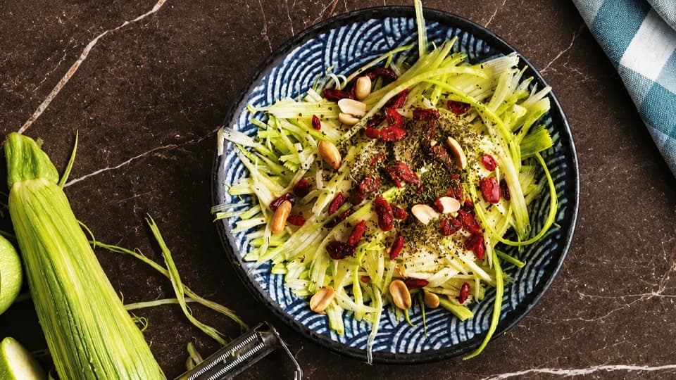 Yer Fıstıklı Kabak Salatası
