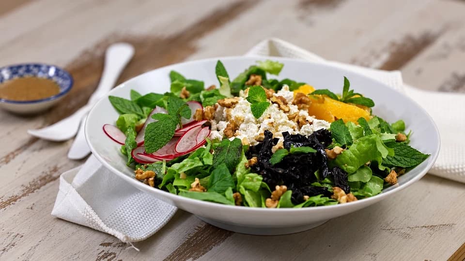 Karabuğdaylı Yeşil Salata