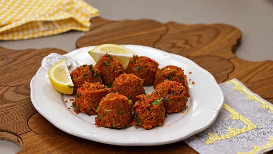 Kolay Mercimek Köftesi