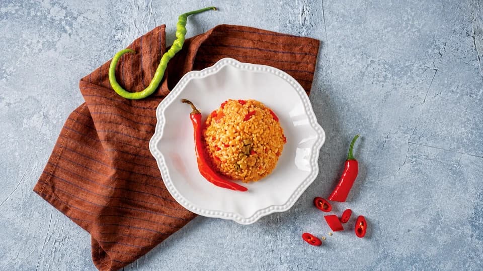 Üç Renkli Biberli Bulgur Pilavı
