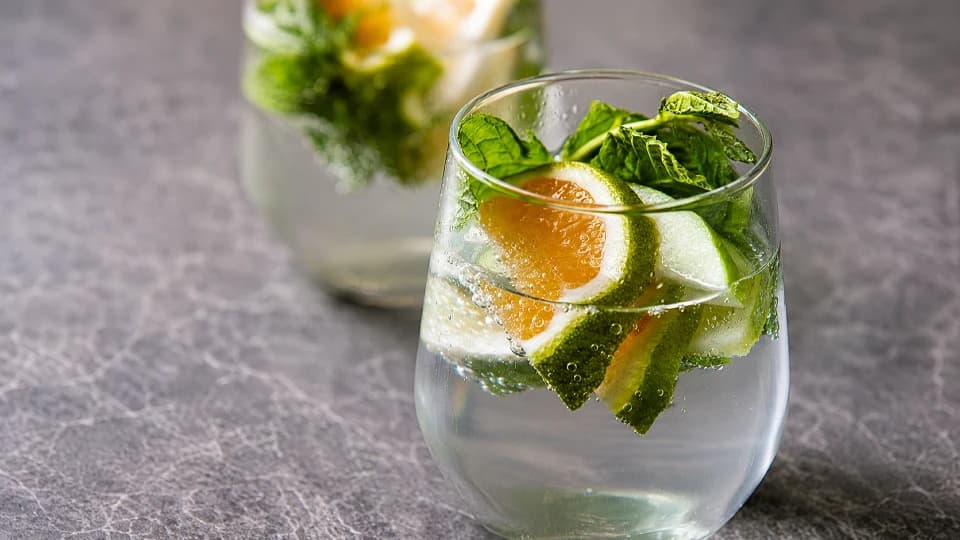 Agave Şuruplu ve Mandalinalı Soda