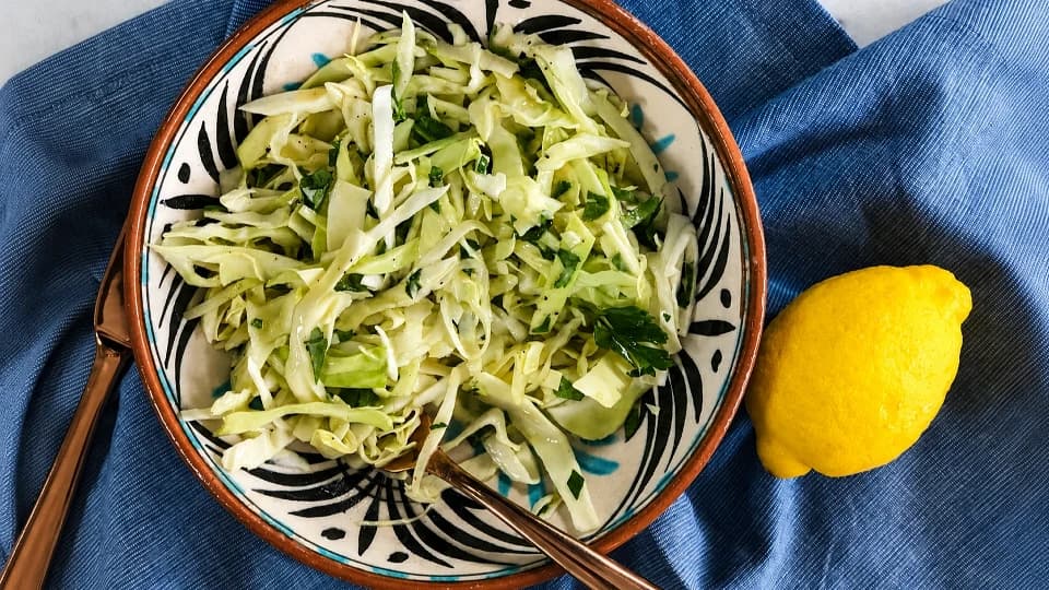 Tahinli Lahana Salatası