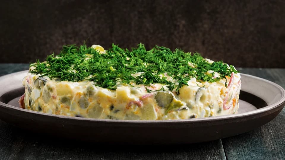 Rus Salatası (Olivier)
