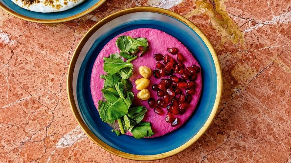 Pembe Humus
