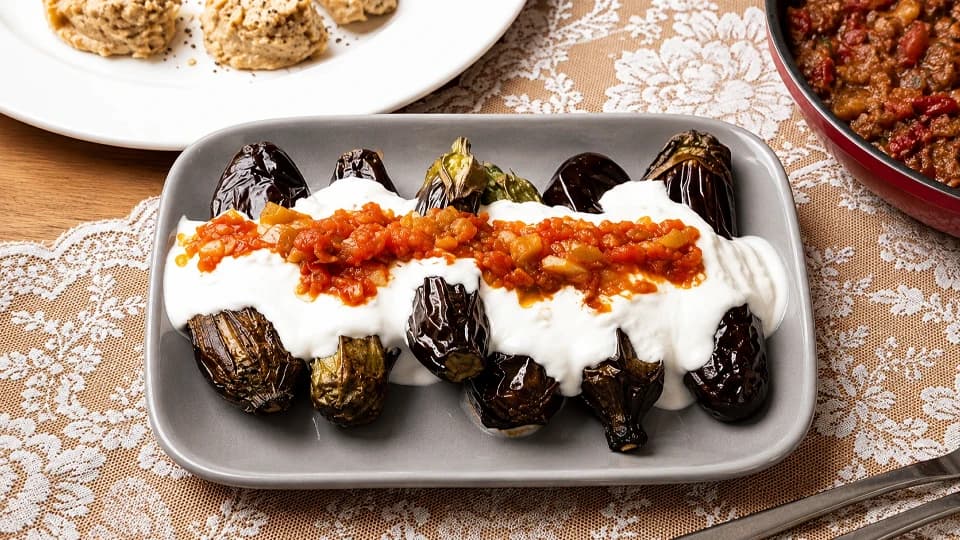 Domates Soslu Minyatür Patlıcan