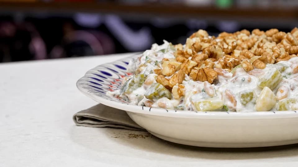 Tavuklu Köz Patlıcan Salatası
