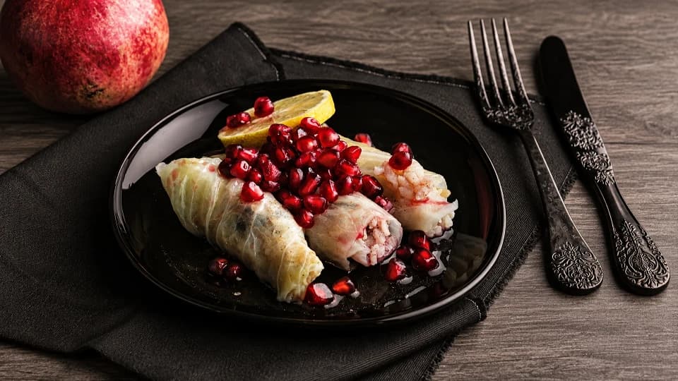Narlı Beyaz Lahana Sarması