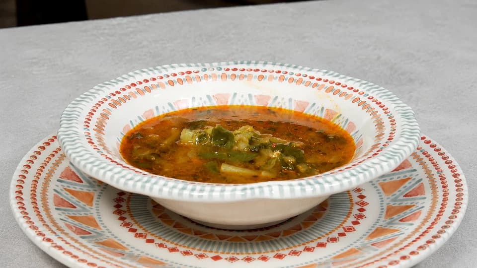 Mercimekli Semizotu Çorbası
