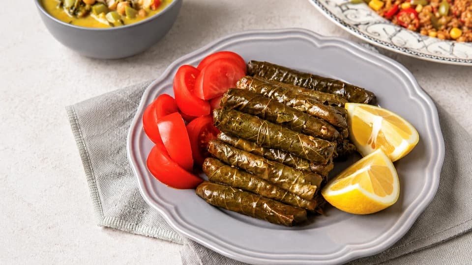 Vişneli Bademli Sarma