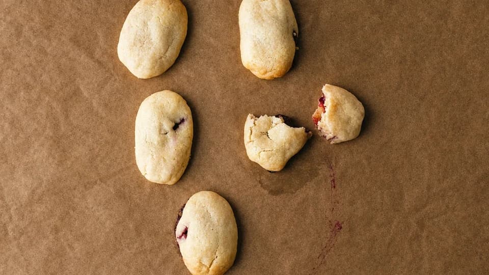 Kıyır Kıyır Vişneli Kurabiye