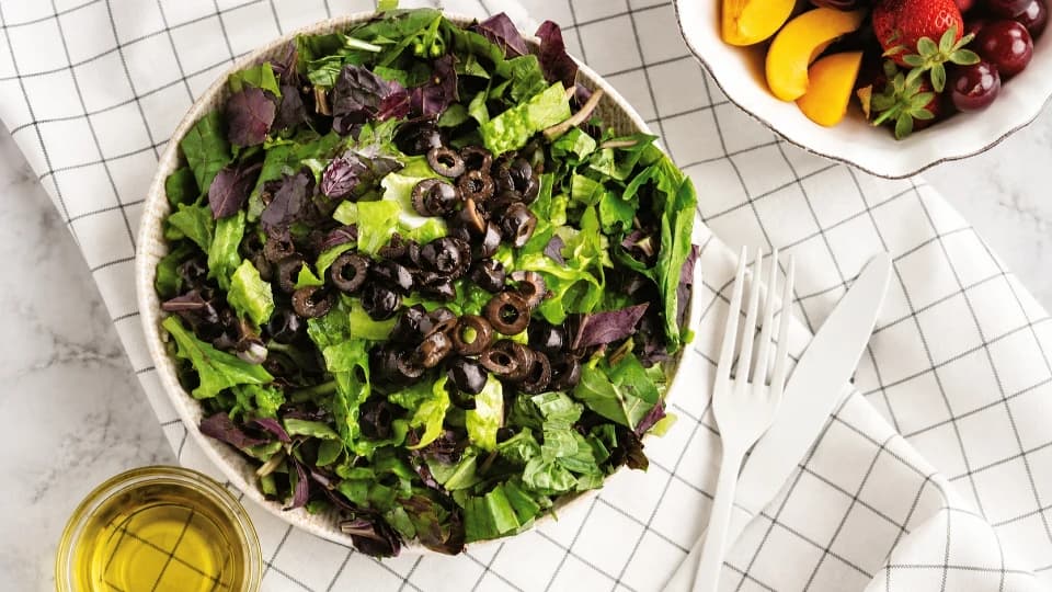 Zeytinli ve Reyhanlı Salata