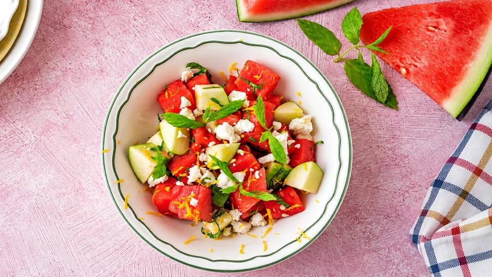 Peynirli Karpuz Salatası