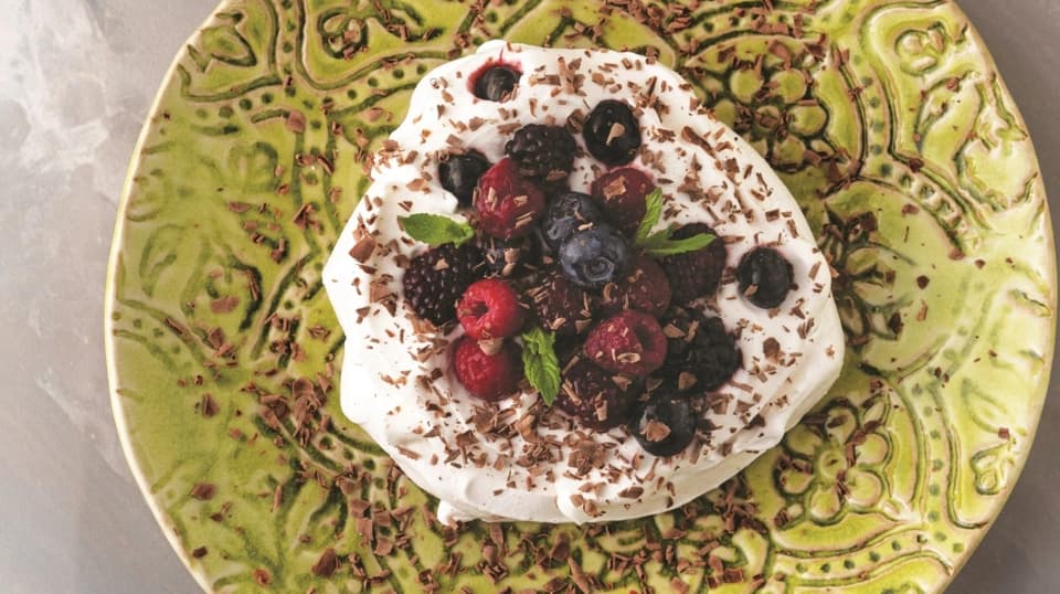 Orman Meyveli Pavlova