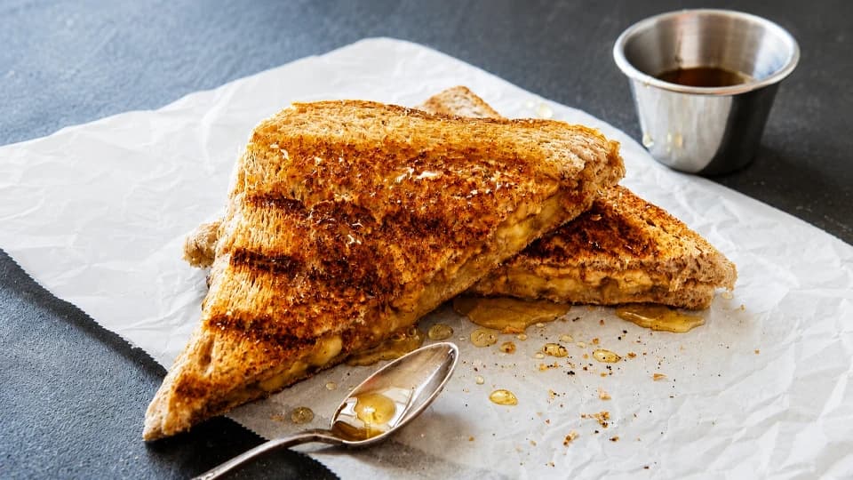 Muzlu Yer Fıstıklı Tost