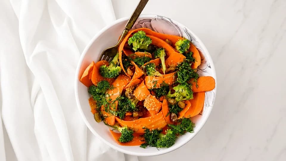 Tahinli Havuç Salatası