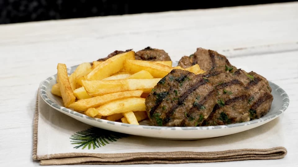 Maden Sulu Puf Köfte