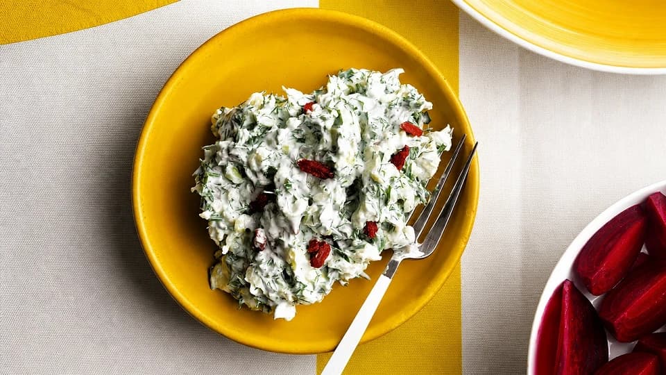 Goji Berryli Ot Salatası