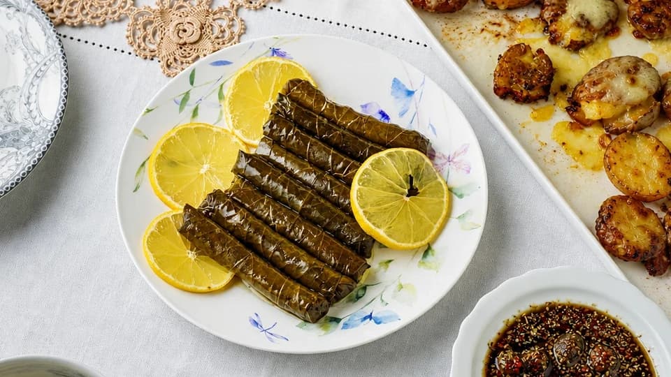 Sumak Ekşili Yaprak Sarması