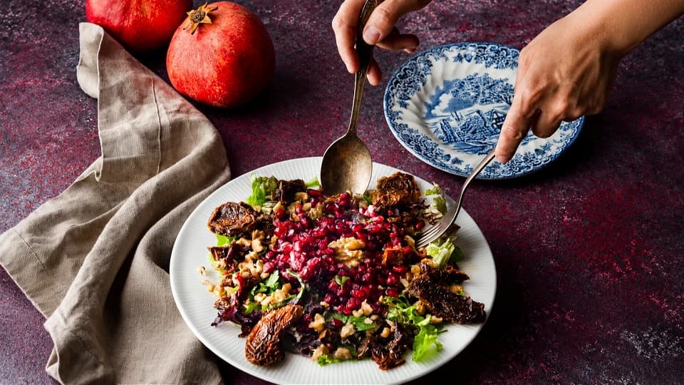Narlı Mevsim Salatası