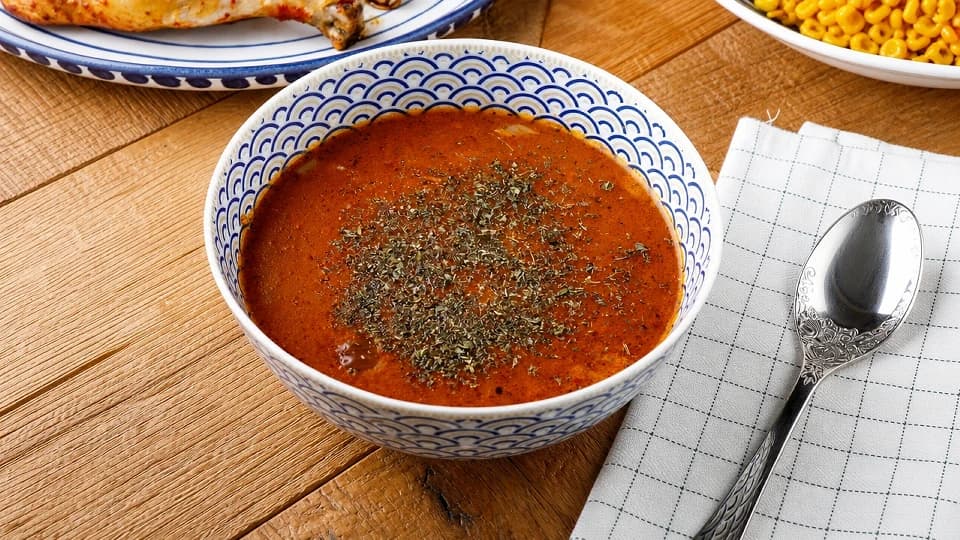 Acılı Tarhana Çorbası